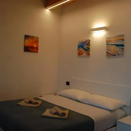 Nel Con Vista Mare, *