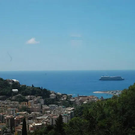 Nel Con Vista Mare, Villa *