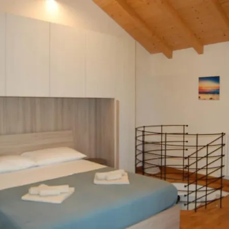 Nel Con Vista Mare, Villa *