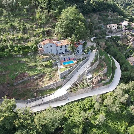 Nel Con Vista Mare, Вилла